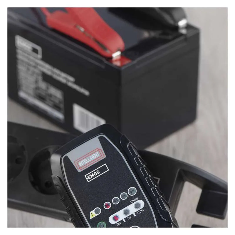 Nabíječka autobaterií EMOS N1015 6/12V 0,8A