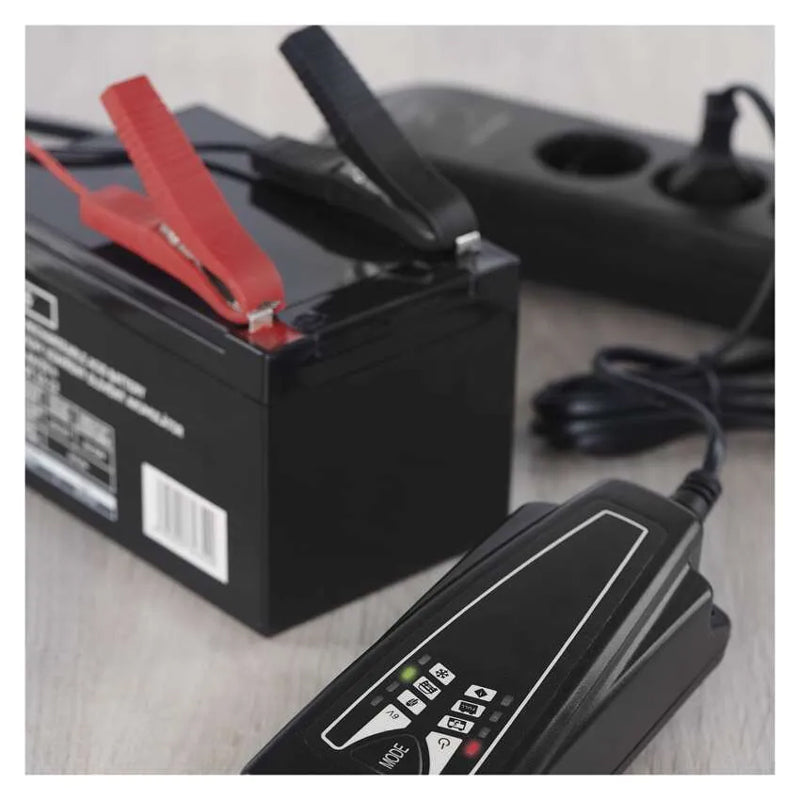 Nabíječka autobaterií EMOS N1014 6/12V 4A