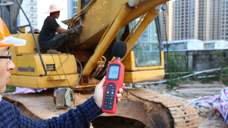 Hlukoměr UNI-T UT352 data logging