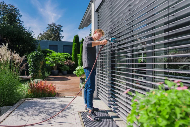 Kartáč na žaluzie GARDENA 18850-20 Cleansystem s přípojkou vody