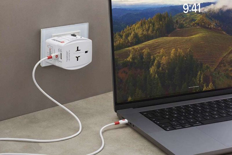 Adaptér cestovní SOLIGHT PA48PD65 univerzální z ČR pro 220 zemí
