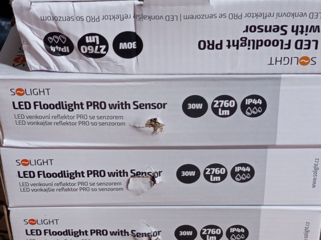 LED reflektor SOLIGHT WM-30WS-L Pro 30W PIR - rozbaleno - poškozený obal